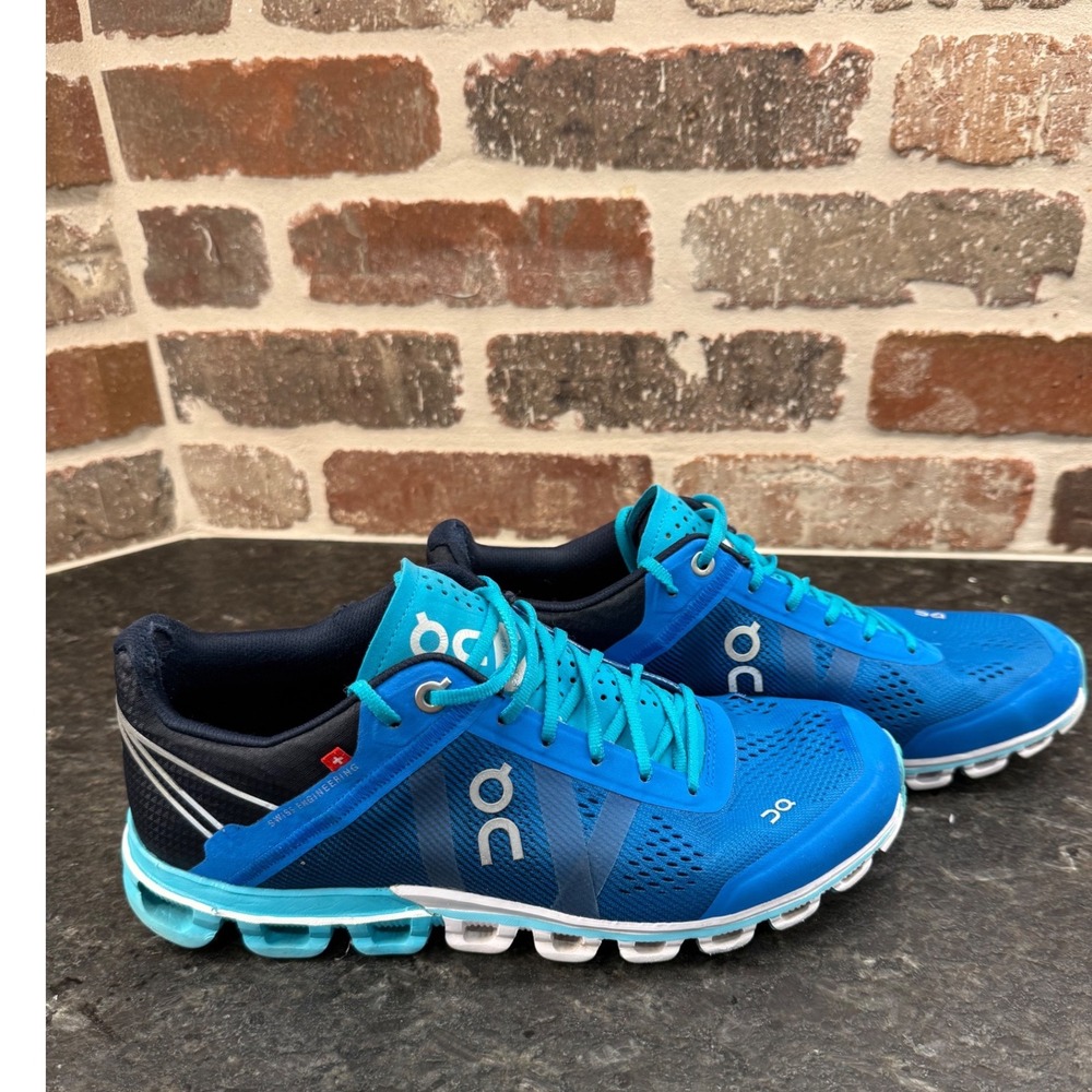 On Running Cloudflow Womens 7 Blue Navy Low Top Athletic Sneakers Shoes